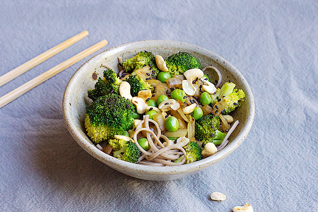 Soba Noodles with Broccoli and Peas Recipe