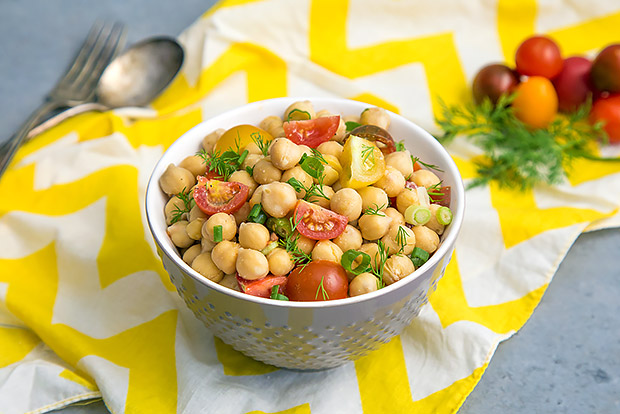 Chickpea Salad with Tomatoes Recipe